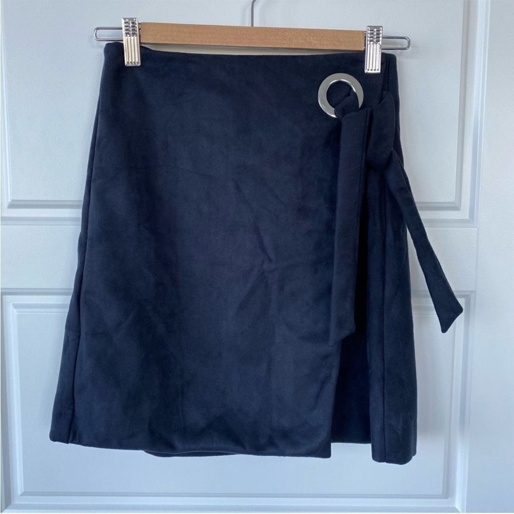 LOFT || high waisted suede mini skirt